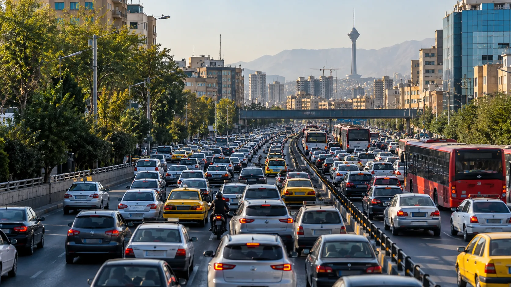 تردد روان خودروها در تهران پس از ساعات اوج