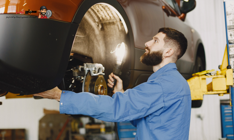 راه‌حل‌های جامع برای رفع داغ شدن دیسک ترمز